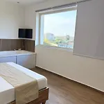 Movida מלון *