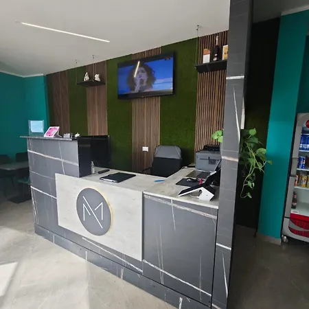 Отель Movida